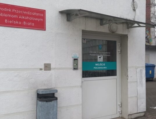 Najdroższy hotel w mieście? Nie chcesz płacić, to… nie pij!