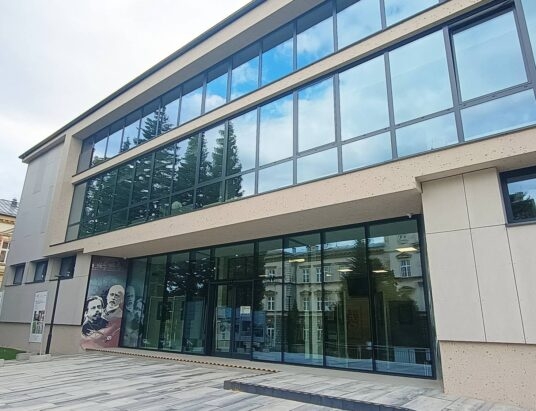 Miejski Zarząd Dróg i Książnica Beskidzka z nagrodami za inwestycje