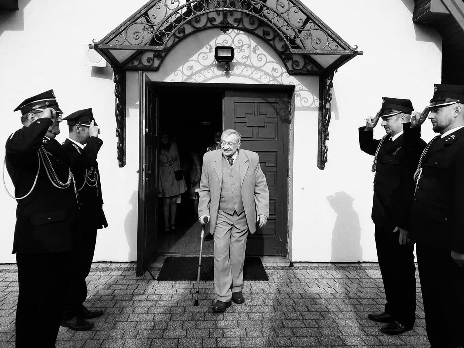 Dzisiaj pogrzeb założyciela OSP Przybędza
