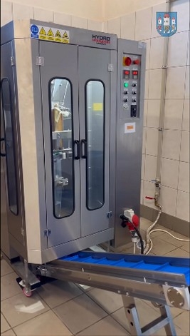 Nowoczesna paczkowarka w Skoczowie. Ma zapewnić wodę w sytuacjach kryzysowych