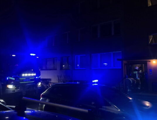 To nie był pożar, lecz… dym papierosowy. Bezdomny postawił blok na nogi