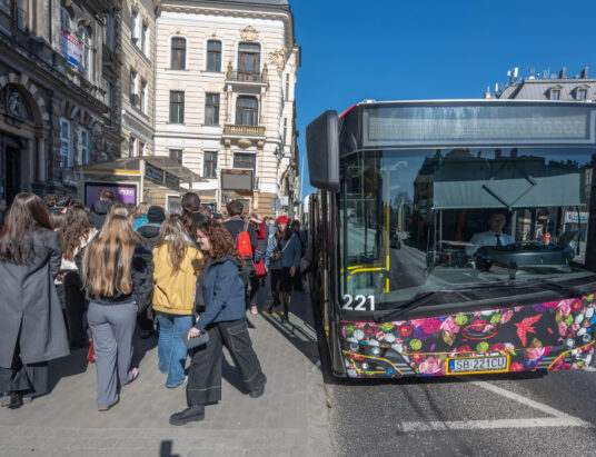 Kierunek: Sztuka. ETNObus kursuje po Bielsku-Białej