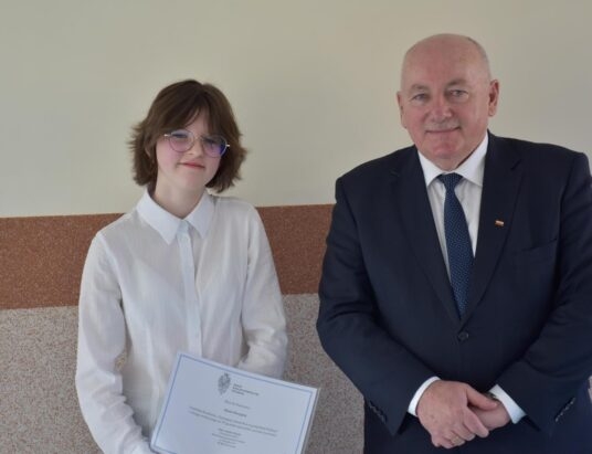 Kto z uczniów wie najwięcej o Senacie? – ZDJĘCIA