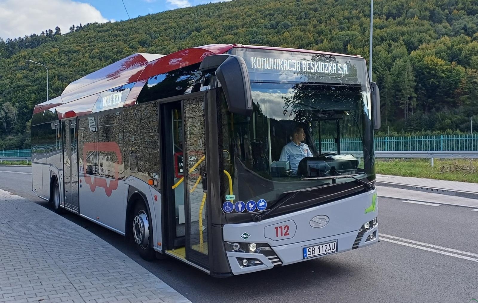 Czy autobus „119” Bielsko-Biała – Kalna pojedzie do stacji w Łodygowicach?
