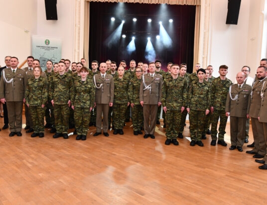 Nowi funkcjonariusze Straży Granicznej złożyli ślubowanie w Cieszynie