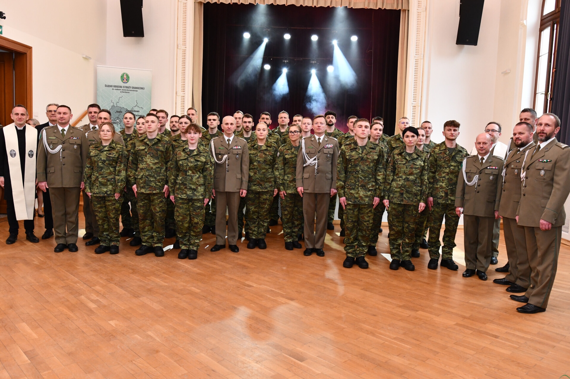 Nowi funkcjonariusze Straży Granicznej złożyli ślubowanie w Cieszynie