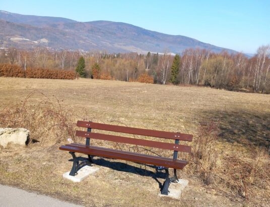 Milówka: Gdzie jest ławka? Apel o zwrot | ZDJĘCIA