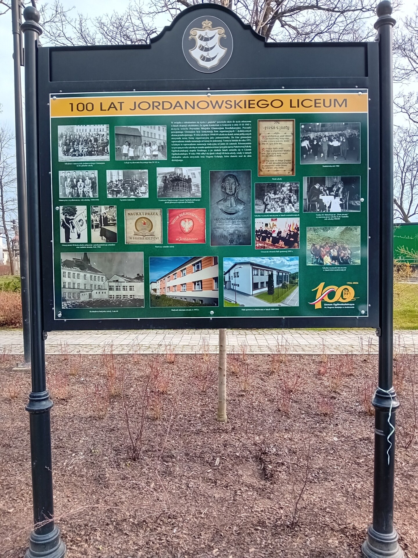 Nowa plenerowa wystawa na Rynku w Jordanowie – ZDJĘCIA