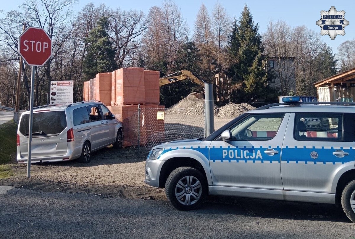 Błyskawiczna reakcja dzielnicowej z Brennej – szybka pomoc okazała się kluczowa dla poszkodowanego