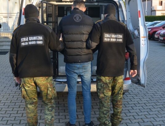 Kiedy tylko wyszli z więzienia, pogranicznicy odstawili ich na granicę z Ukrainą