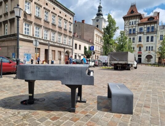 Fortepian znowu gra. Czy wreszcie dogodzi wszystkim?