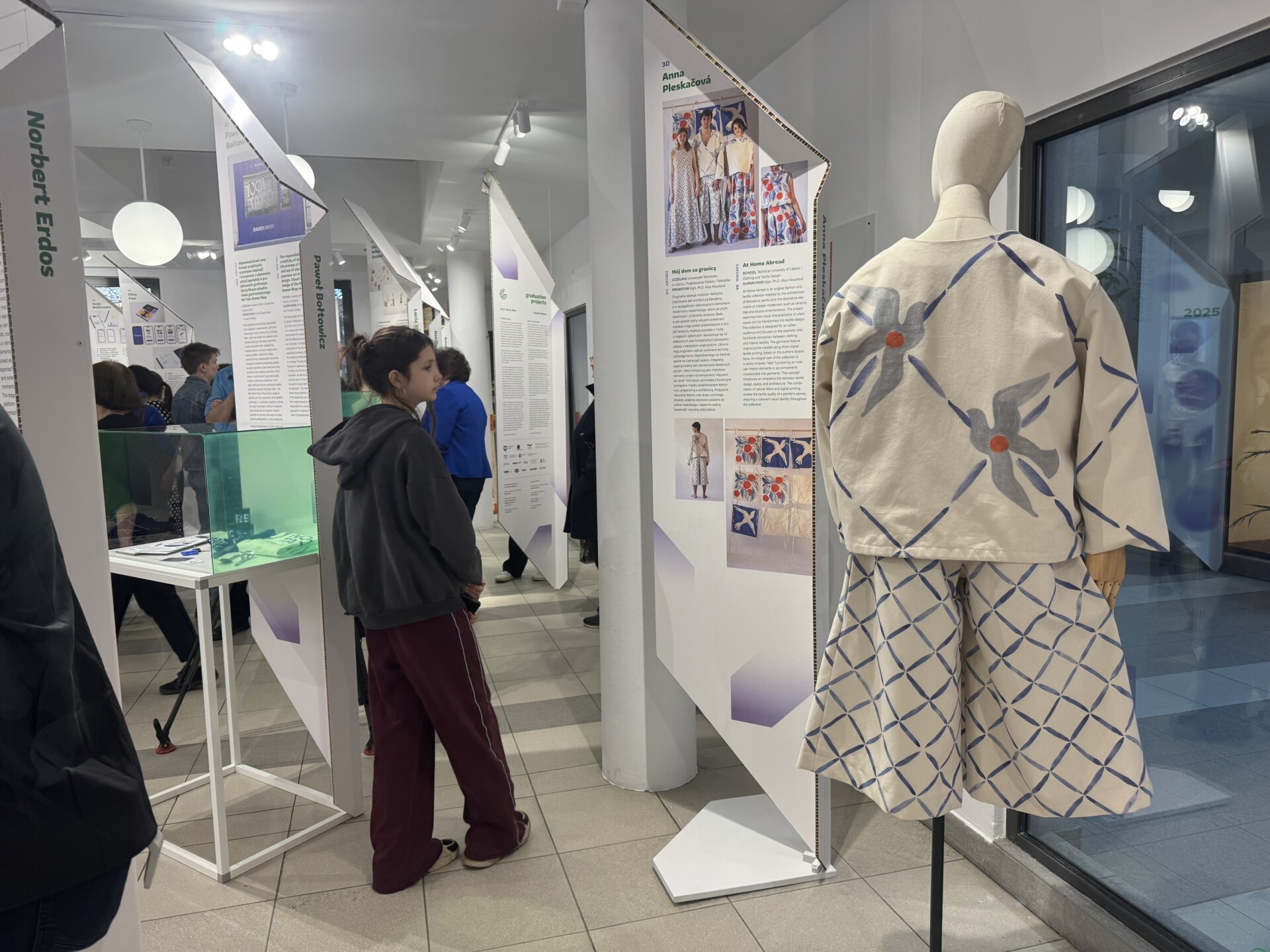 Młodzi projektanci podbijają Zamek Cieszyn! Top 30 dyplomów z 4 krajów