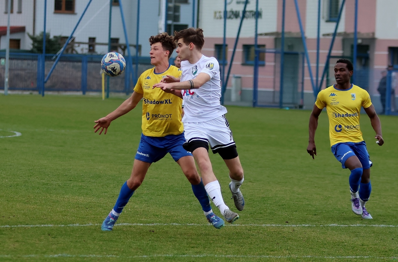 Kuźnia gromi Szombierki | ZDJĘCIA