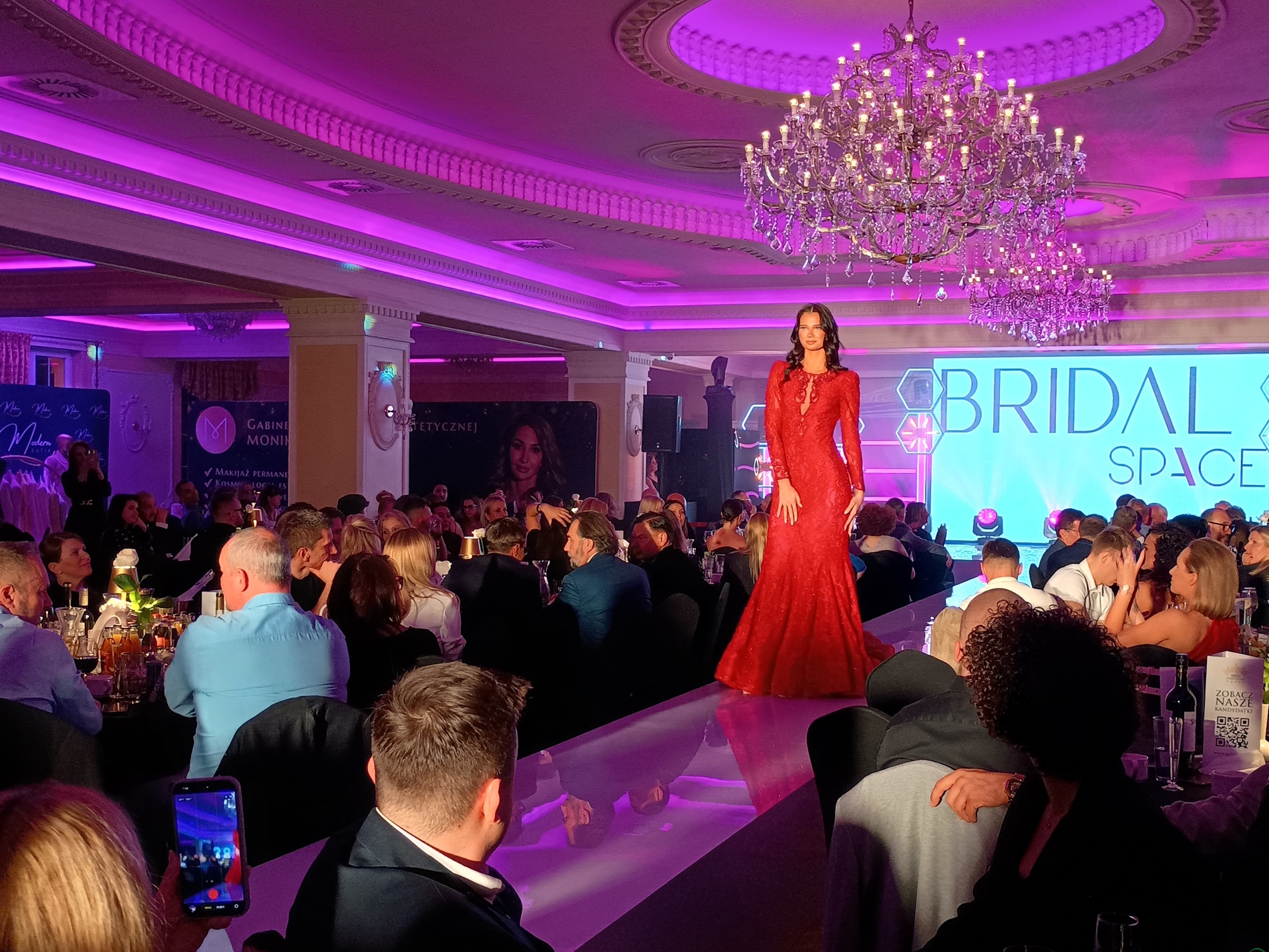 Kandydatki z klasą i wdziękiem, czyli gala Miss Stars Poland