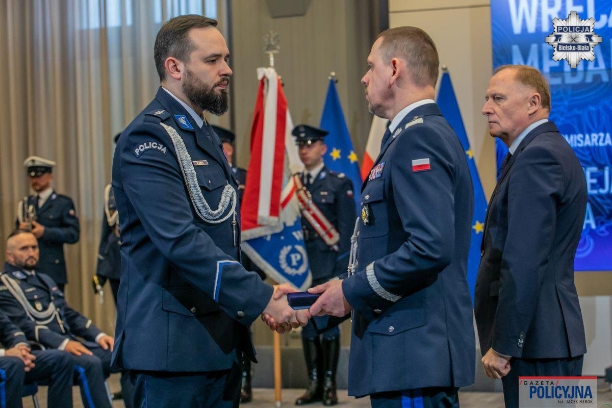 Bielscy policjanci odznaczeni za bohaterstwo