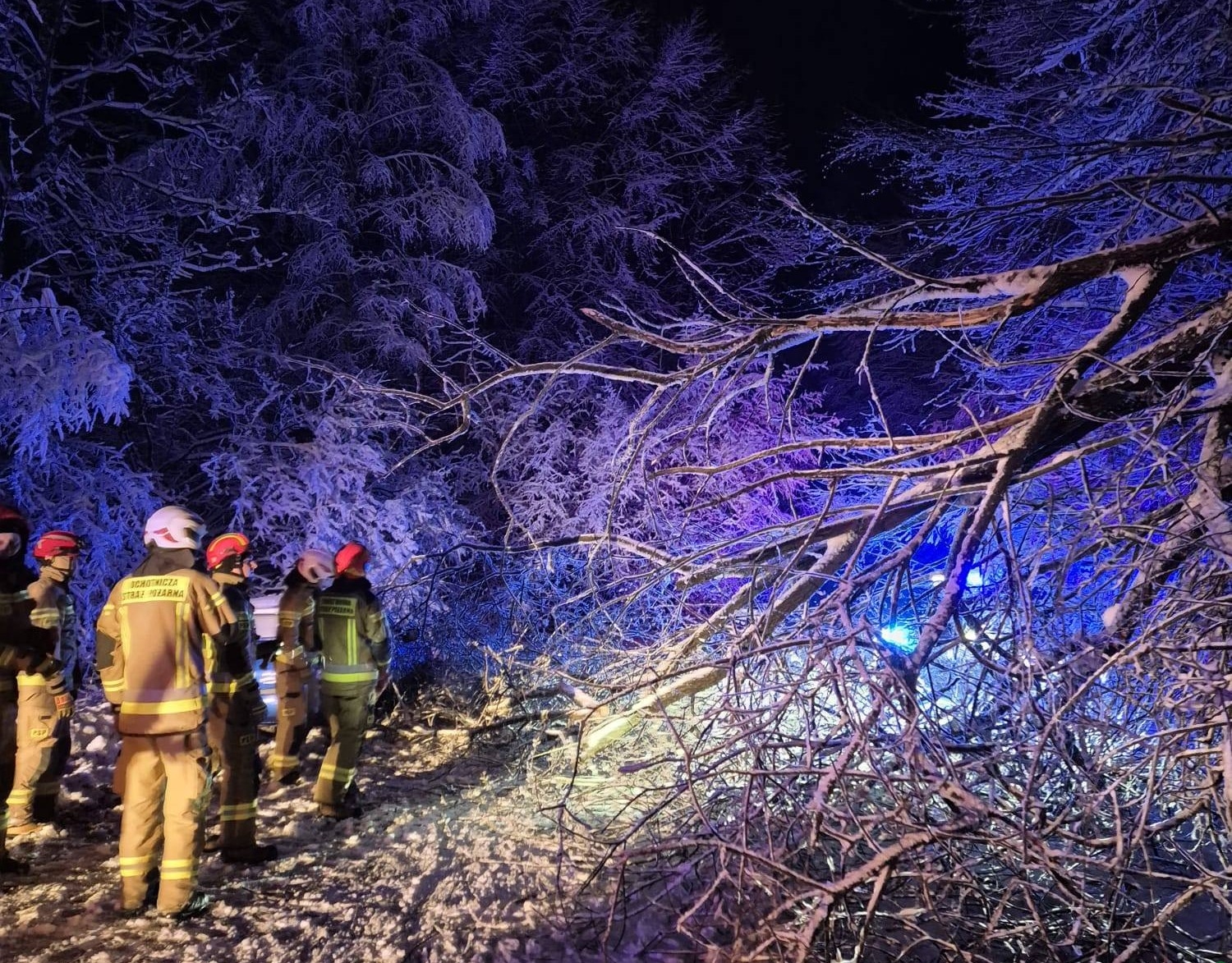 Powrót zimy. Niebezpieczne zdarzenie na Przegibku