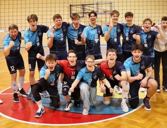 Twierdza Cieszyn nadal niezdobyta. Kolejna wygrana siatkarzy Talent Hewa | ZDJĘCIA