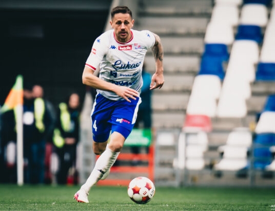 Do przerwy 0:1. A potem popis “Górali”