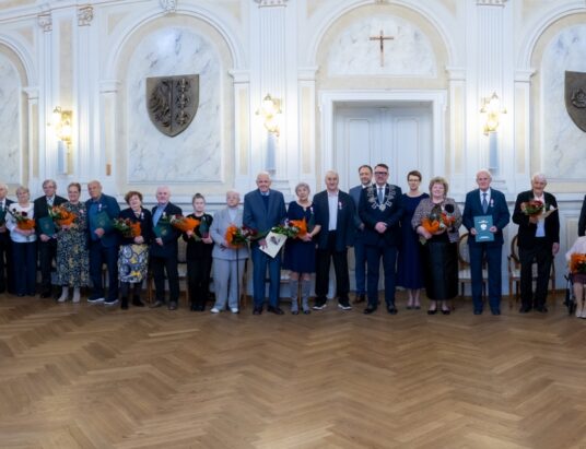 Pół wieku razem. Gratulacje od księży i prezydenta
