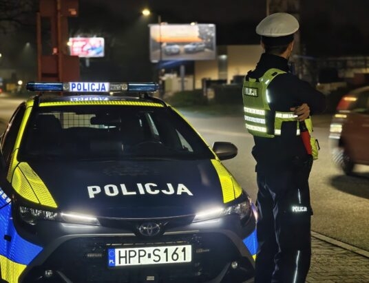 Więcej kontroli – bez rażących naruszeń. Podsumowanie działań policjantów na drogach powiatu cieszyńskiego