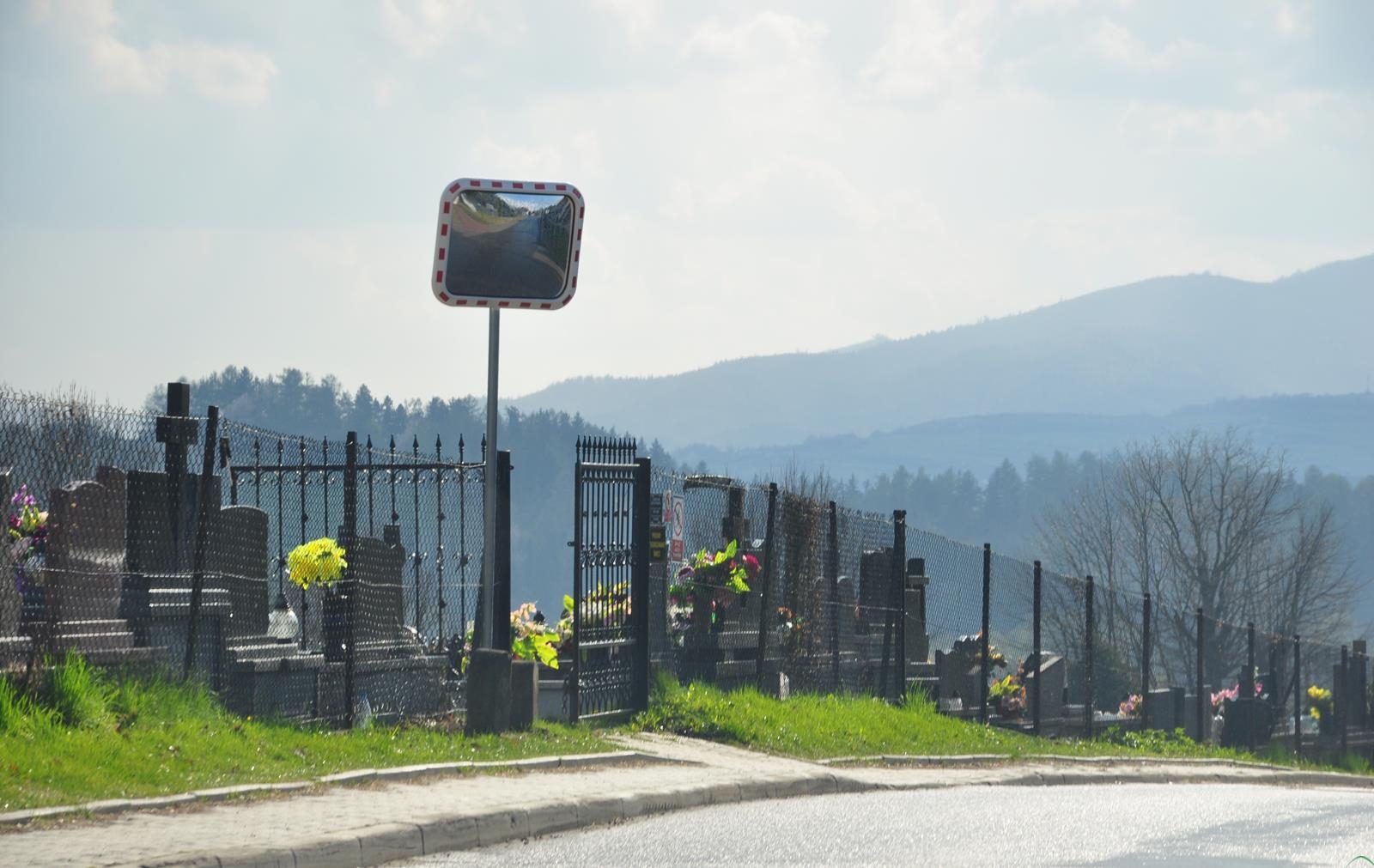 Toż to szok! PZD Żywiec zamontował słynne lustro! – WIDEO