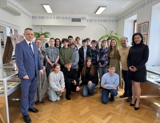 Prąd Nauki, Prąd Sztuki. Młodzi z powiatu o energii i klimacie | FOTO | Wideo