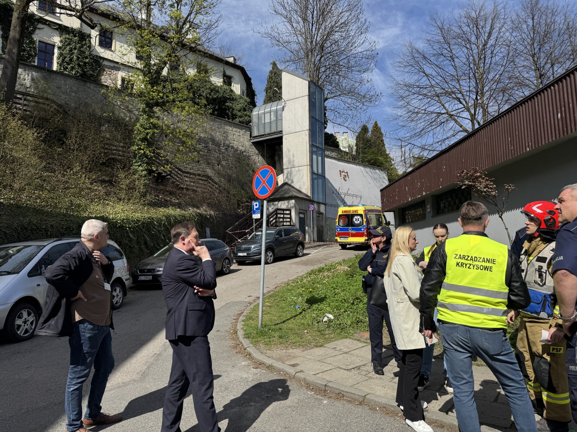 Zawaliły się drewniane schody prowadzące na Górę Zamkową w Cieszynie