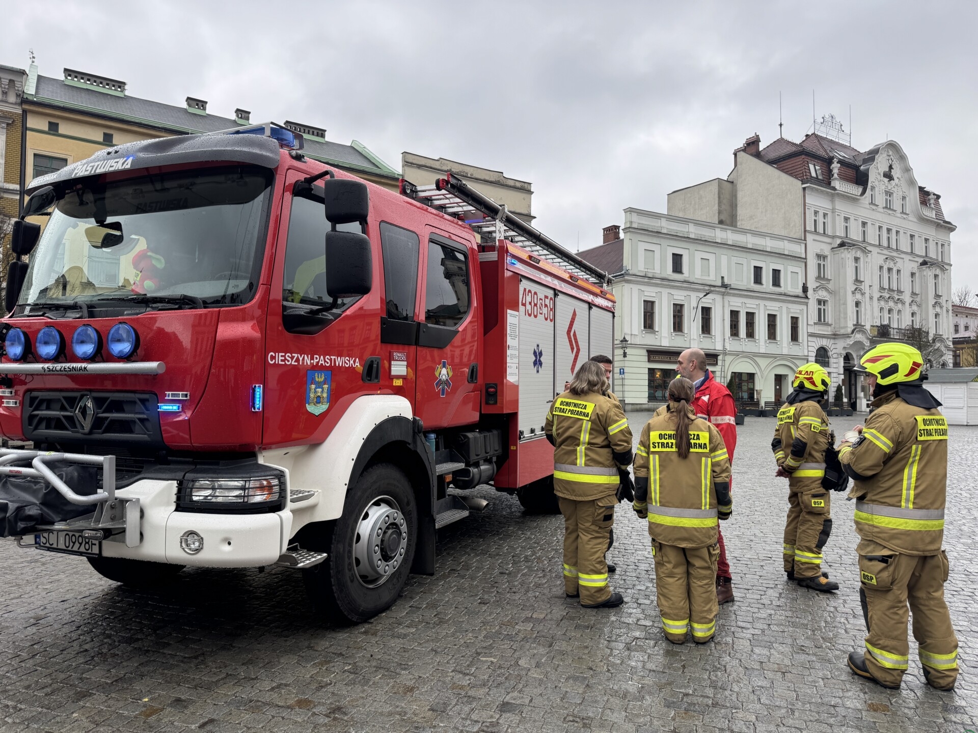 Na cieszyńskim rynku zdawali „egzamin z życia” | FOTO