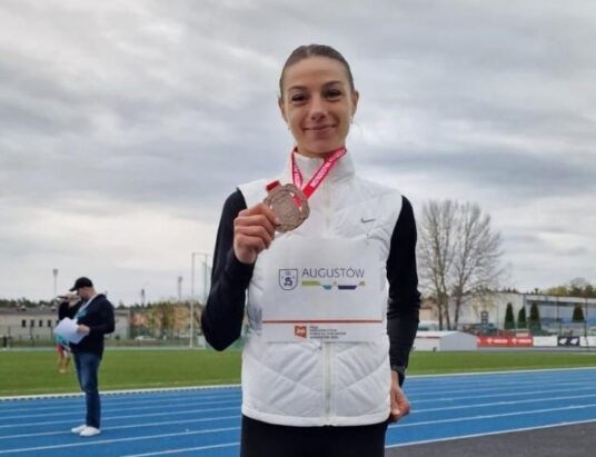 Katarzyna Cieślar medalistką MP. Historyczny sukces MUKS SZS Cieszyn