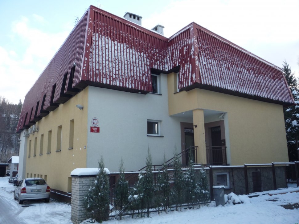 Kradzież gotówki w Wiśle – poszukiwani świadkowie zdarzenia