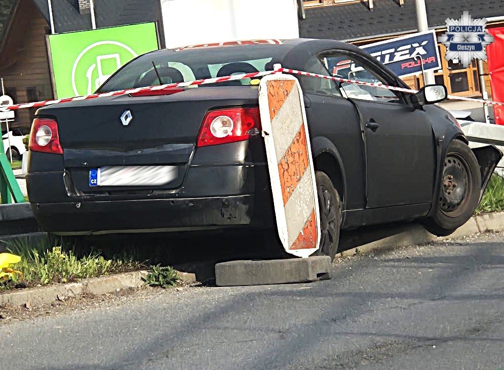Skradzione tablice i kolizja. Policjanci zatrzymali podejrzanego