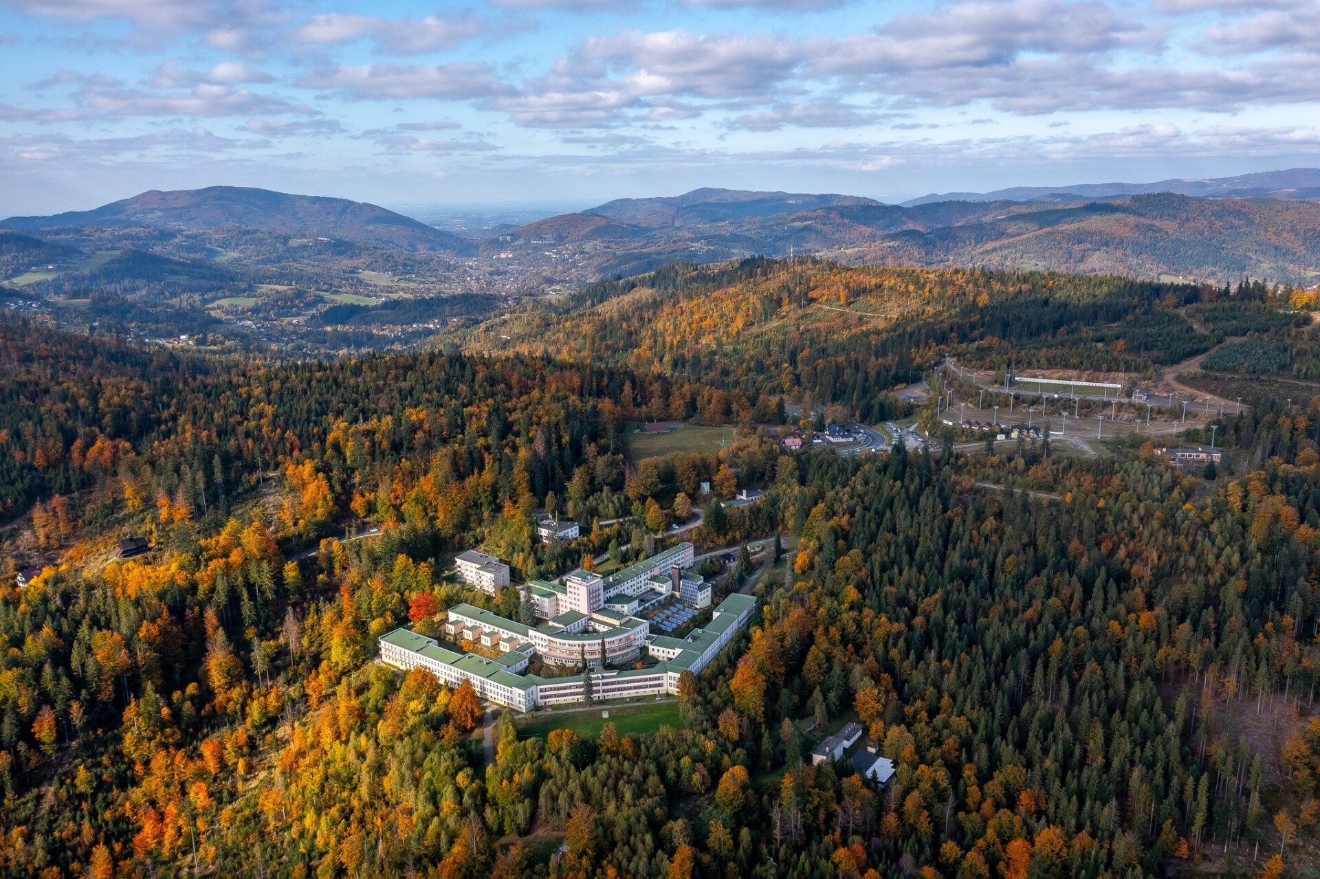 Wojewódzkie Centrum Pediatrii „Kubalonka” w Istebnej z autoryzacją NFZ – potwierdzenie jakości i ciągłości leczenia dzieci