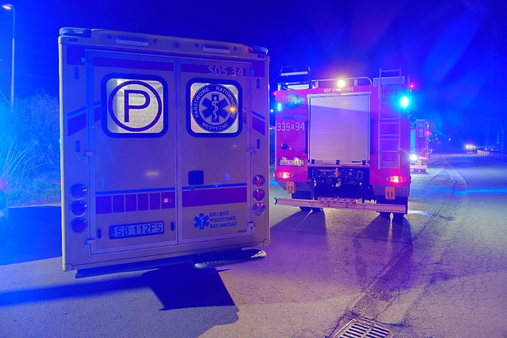 Z ostatniej chwili: Wilkowice! Mężczyzna leżał na torowisku! Nad nim przejechała drezyna trakcyjna! – foto