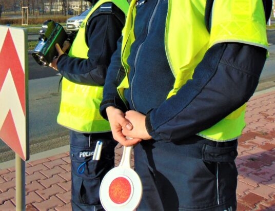 Drogowi piraci nie patrzą na ograniczenia. Stracili uprawnienia na trzy miesiące