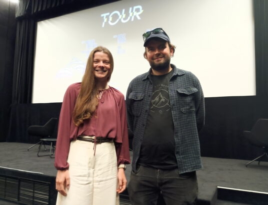 O blaskach i cieniach kolarstwa. Spotkanie z zawodniczką i filmowcem