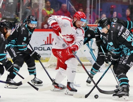 Krok od finału. Oceláři mają meczbol