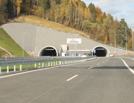 Jakie nazwy dla tuneli na S1?