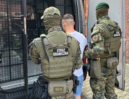 Złamali prawo i stracili prawo pobytu. Deportacja Ukraińca i Gruzina