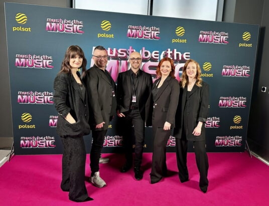2 BE VOICE oraz Alien i Majtis na scenie „Must Be the Music”