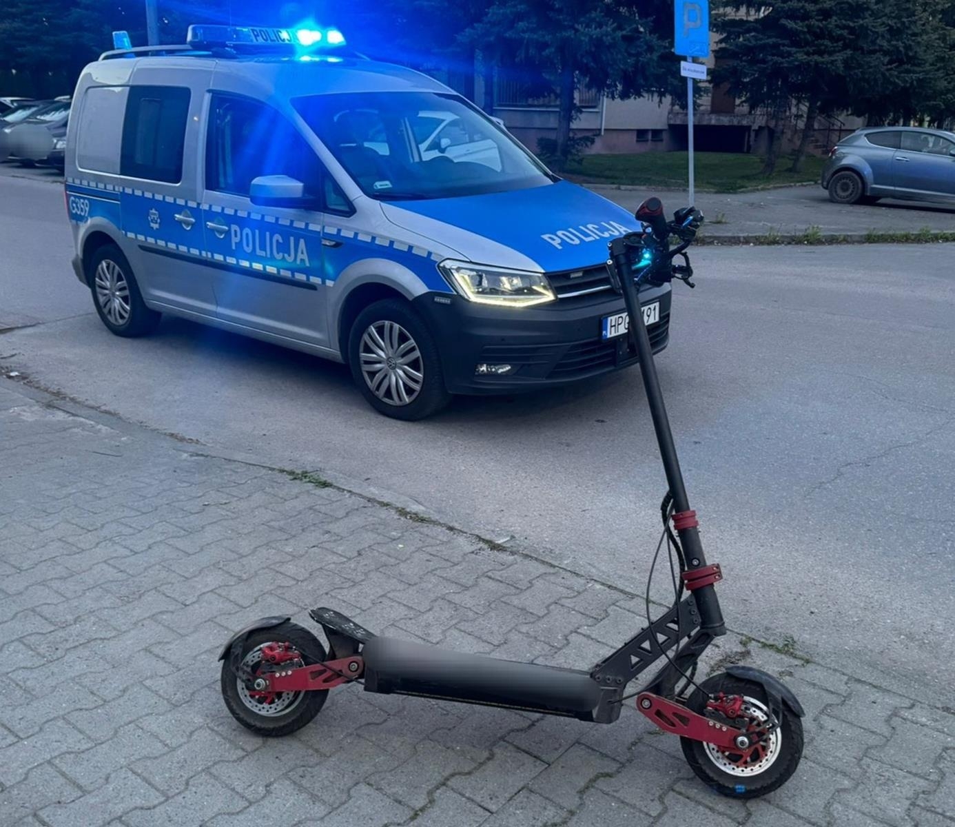 Z promilami na hulajnodze