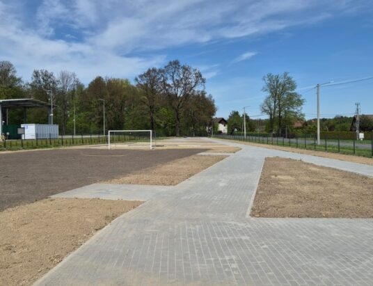 Będzie boisko, siłownia i plac zabaw we Frydrychowicach