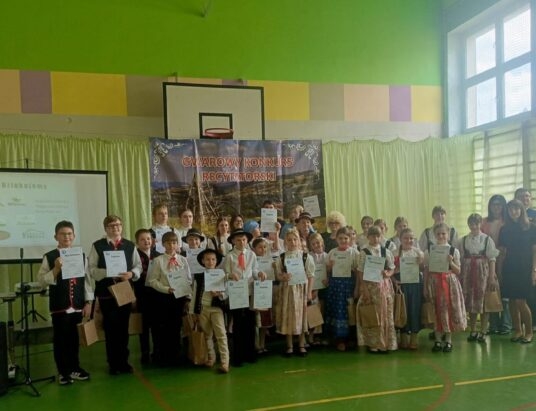 “Szumno naszo godka” – międzyszkolny konkurs gwary w Górkach Wielkich