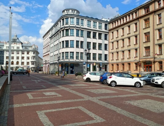 Plac Ratuszowy czasowo niedostępny dla kierowców