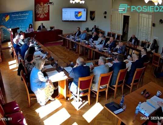 „Cicha” podwyżka diet radnych powiatu żywieckiego