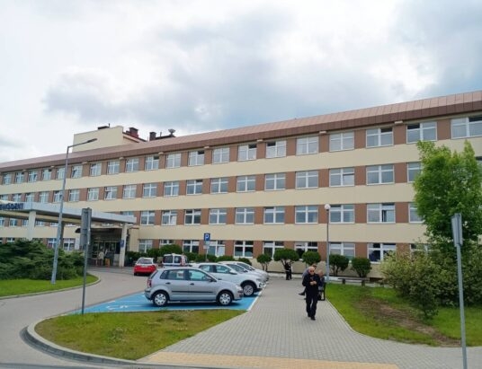 Nowe komputery, przebudowa lądowiska. Inwestycje w Szpitalu Wojewódzkim