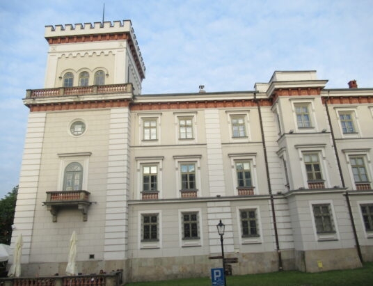Odkrywanie historii i zabytkowy Ikarus. Zaskakujący program Nocy Muzeów