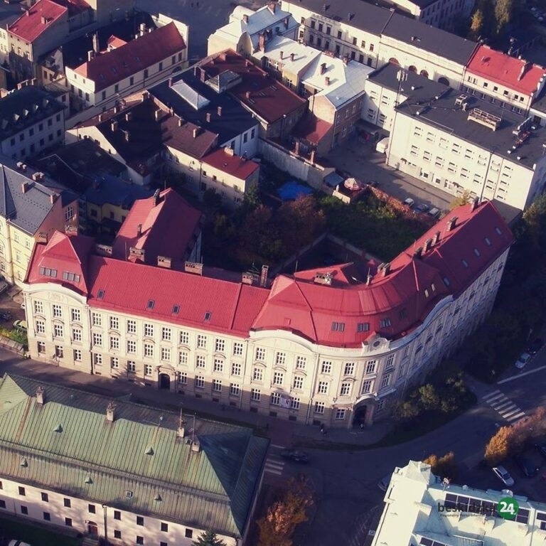 Nowoczesna szkoła to podstawa. Powiat cieszyński z milionami na szkolne pracownie