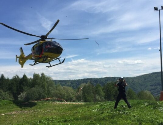 Wypadek rowerzysty na Szyndzielni. Zabrał go helikopter LPR-u