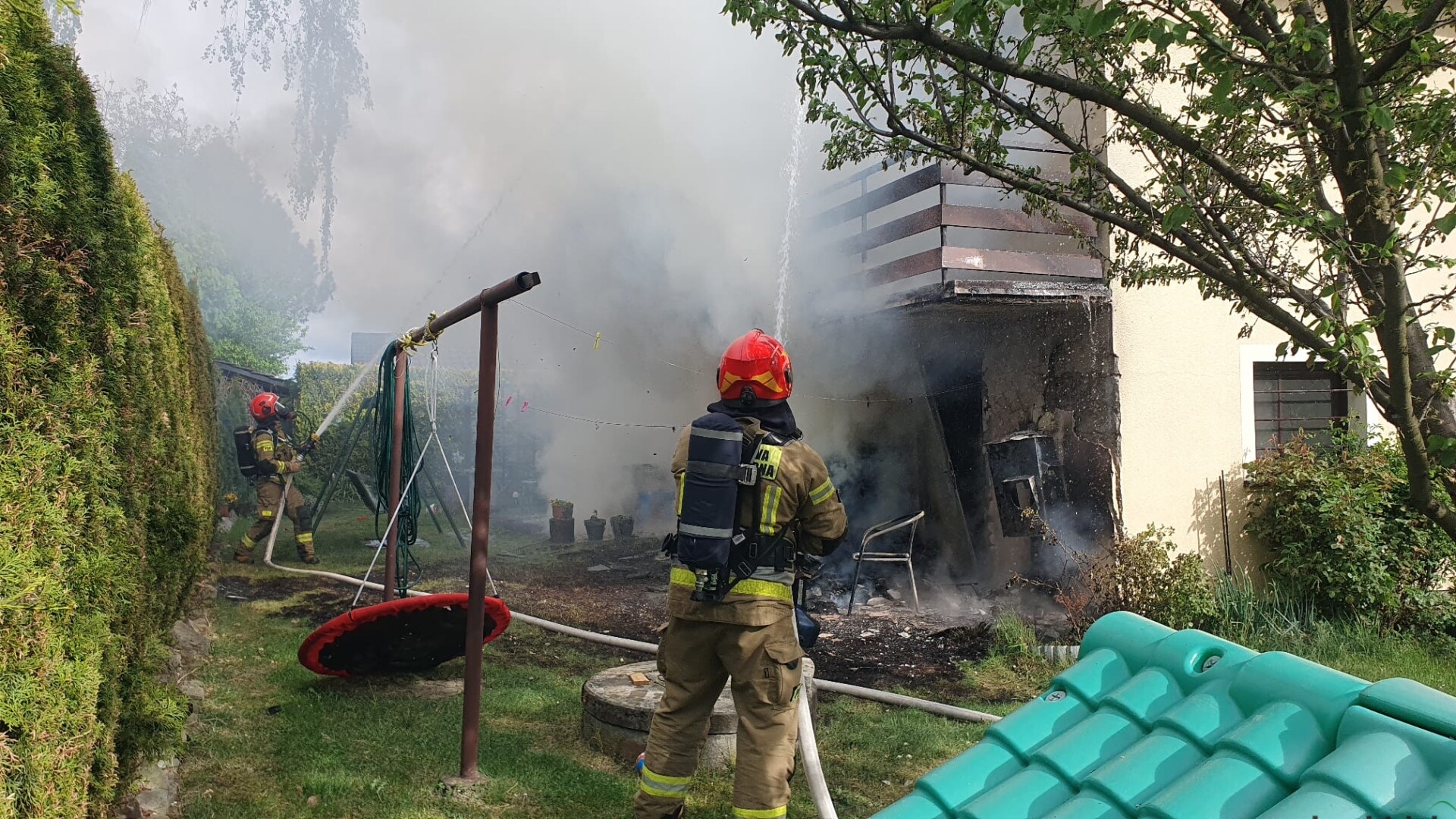 Pożar na ulicy Stefanki. Sześć zastępów straży w akcji