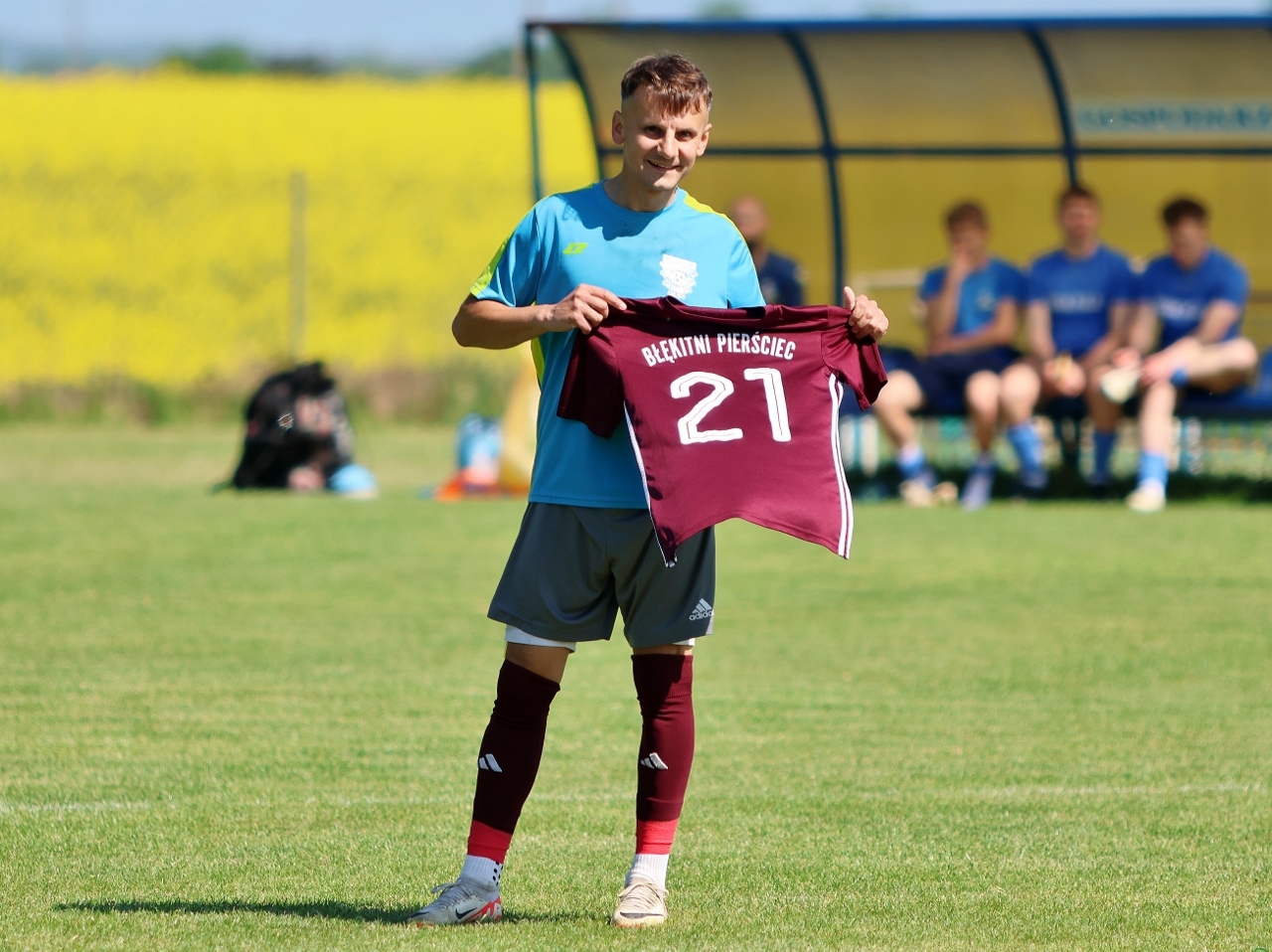 Szlagier dla LKS 99 Pruchna | ZDĘCIA